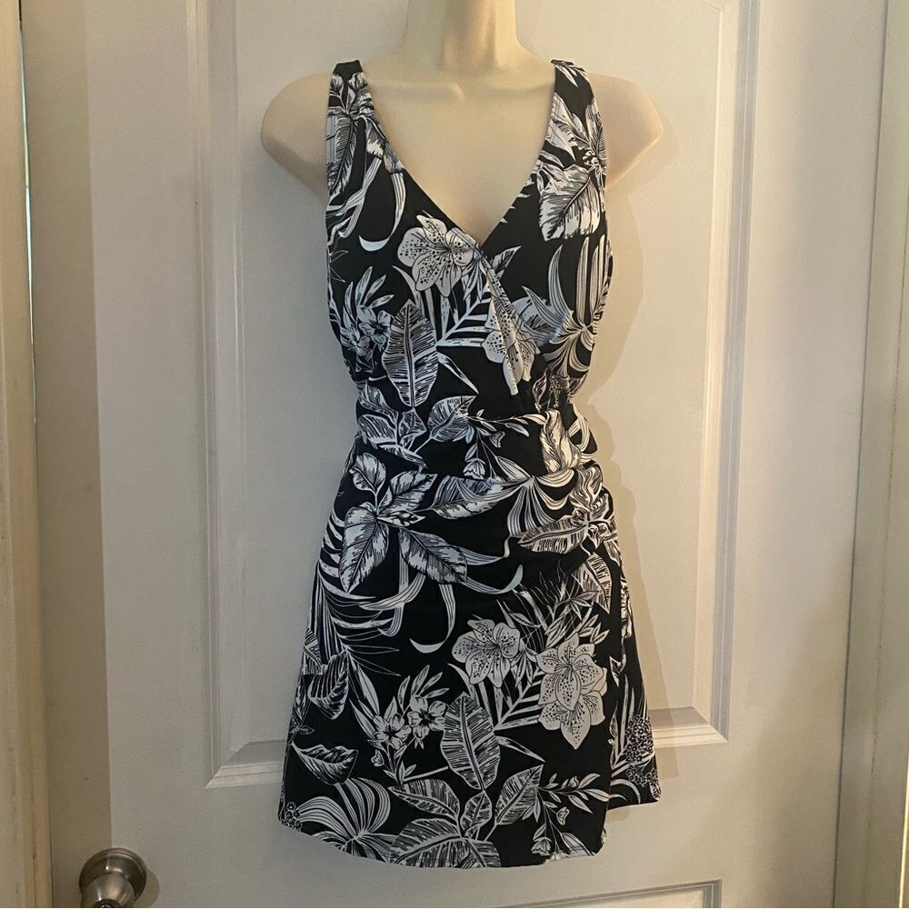 New Denim & Co Beach Wrap front Swim Dress Sz 18 Black Tropical
